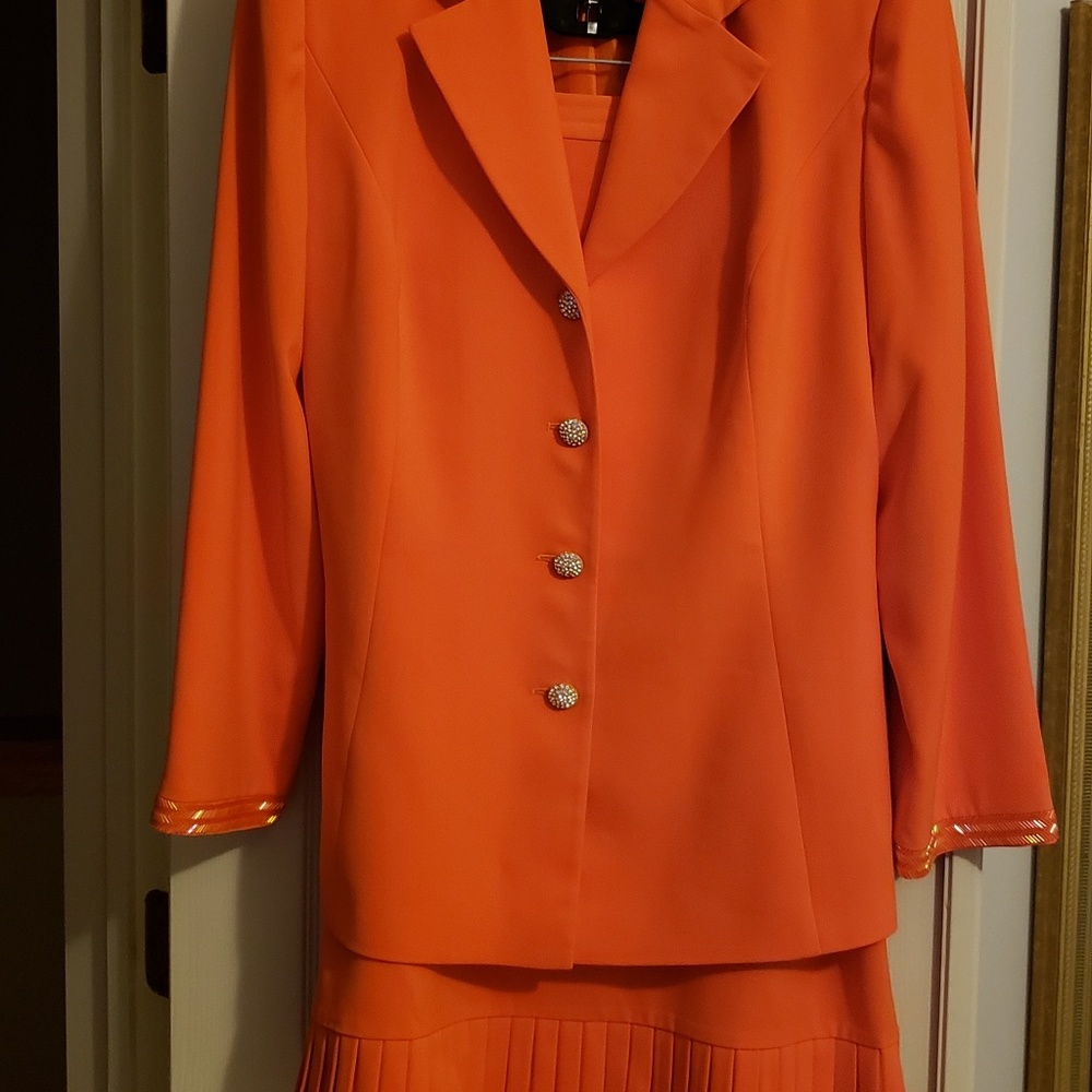 Natasia 2pc suit